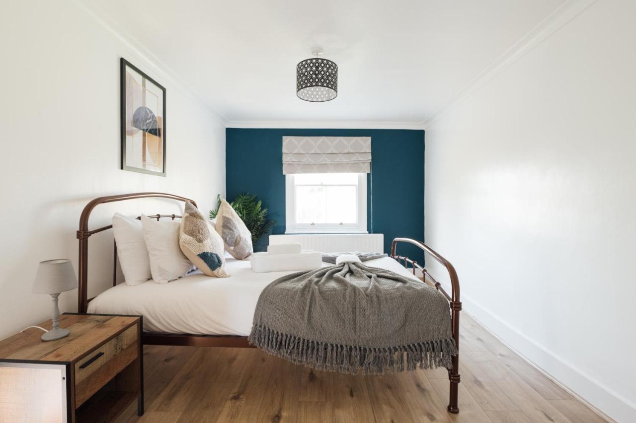 Stunning & Stylish 2 Bed Flat In West London Apartment Exterior foto