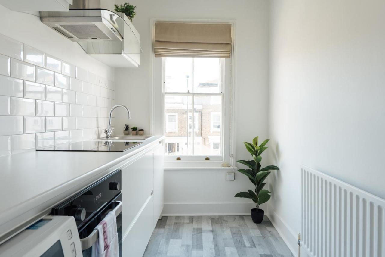 Stunning & Stylish 2 Bed Flat In West London Apartment Exterior foto