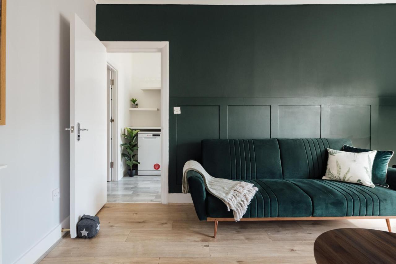 Stunning & Stylish 2 Bed Flat In West London Apartment Exterior foto
